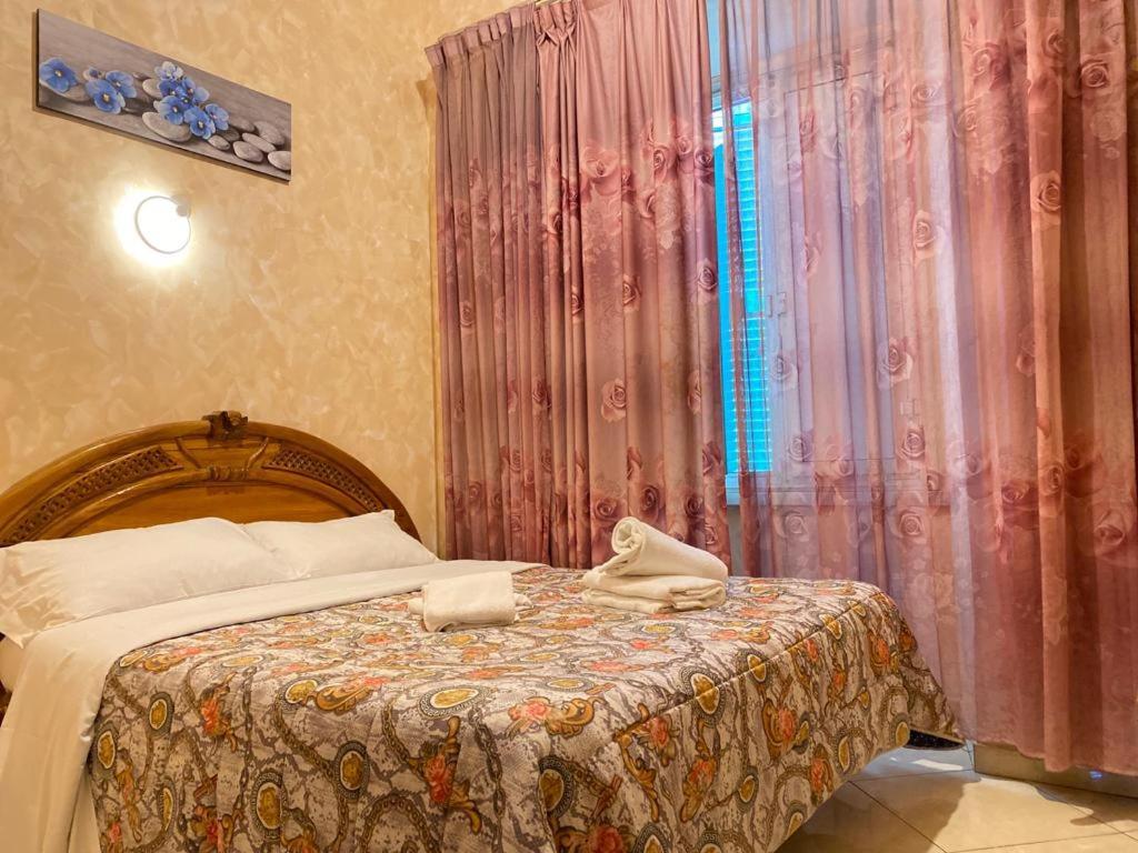 רומא Botel Inn מראה חיצוני תמונה