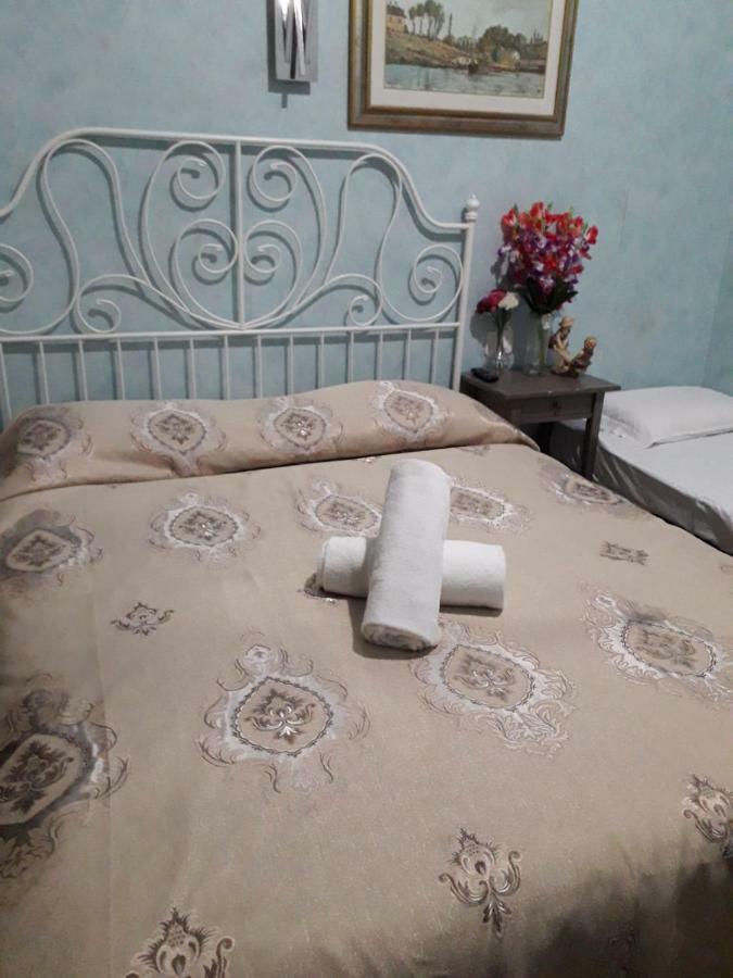 רומא Botel Inn מראה חיצוני תמונה