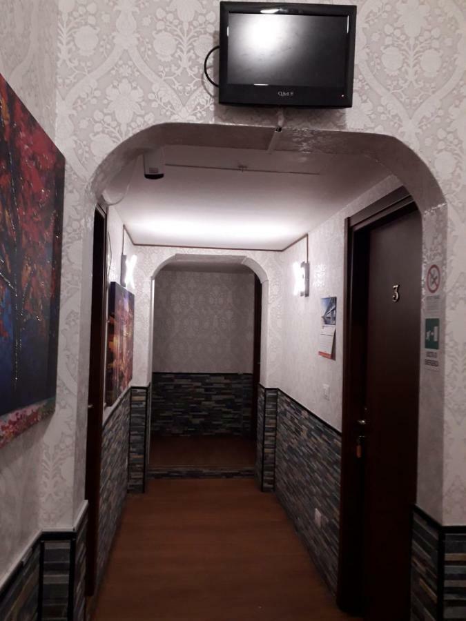 רומא Botel Inn מראה חיצוני תמונה